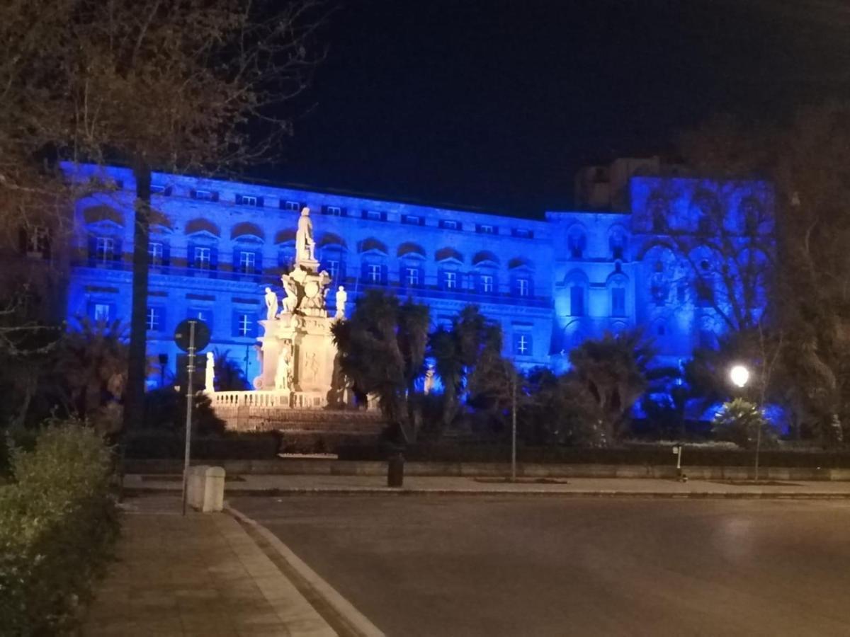 Luxury Apartment Via Genova Palermo Luaran gambar